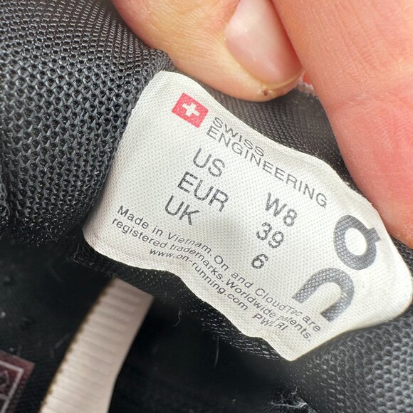 On Cloud X 3 Swiss Engineering Women Size 8 White Black Mesh Training Shoes - Picture 10 of 11